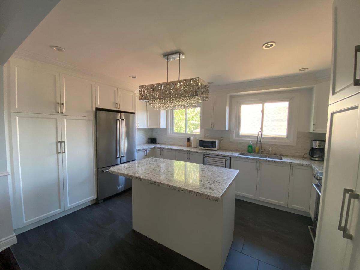 Yonge And Finch Subway !L Spacious & Bright Private Bedroom With Shared Amenties Toronto Exterior foto